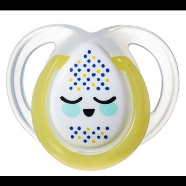 Tommee-Tippee-Night-Time-Soother-0-6m-2.jpg